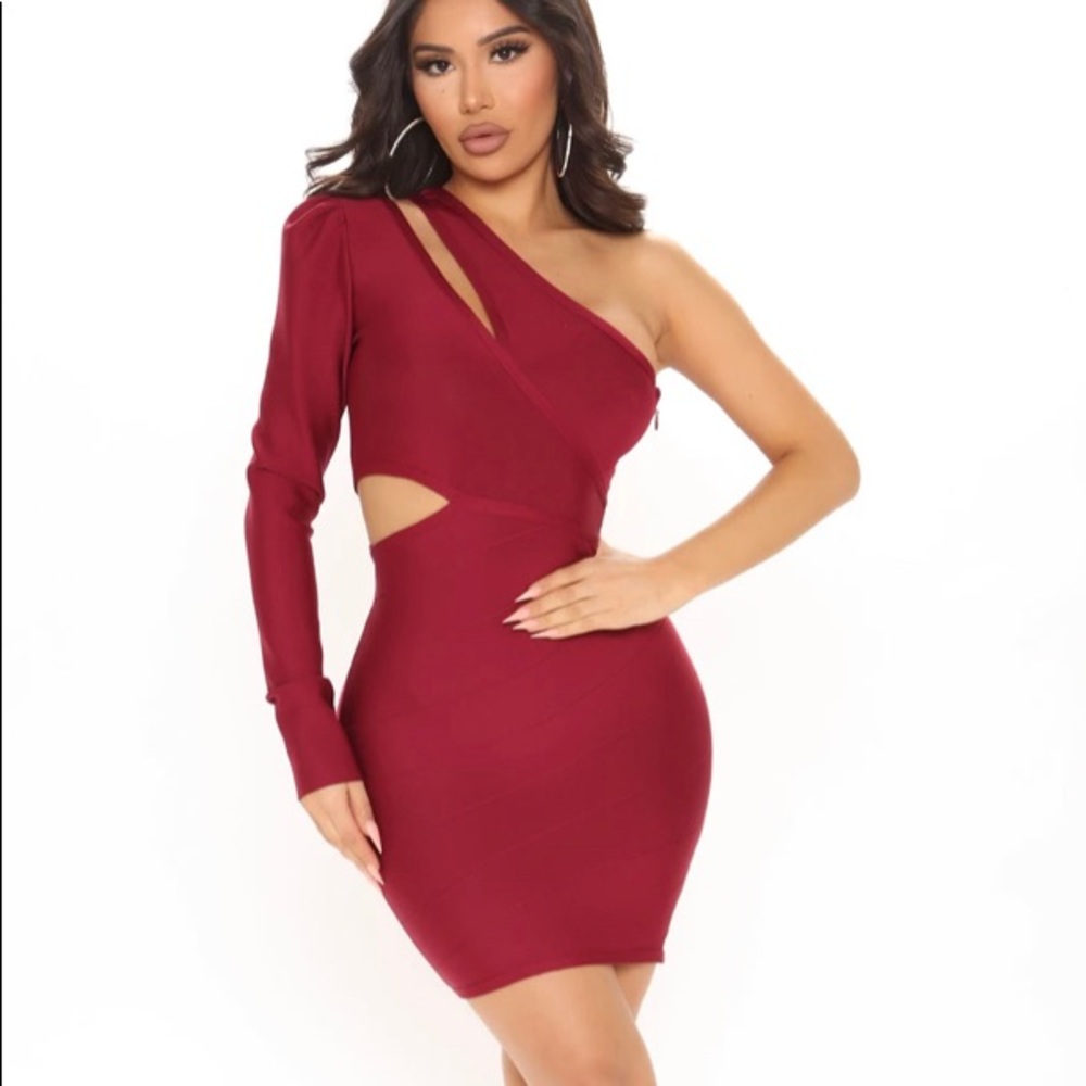 Burgundy bandage mini dress